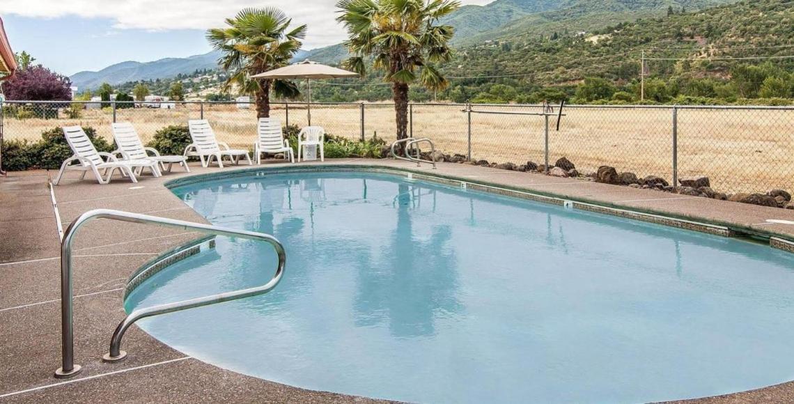  | Ashland Valley Inn