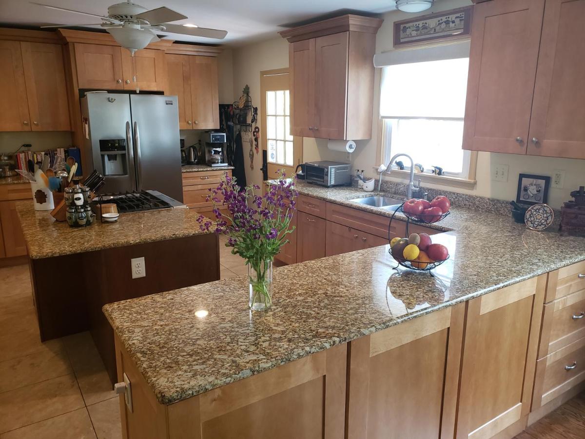 | Miller-Dunham House B&B