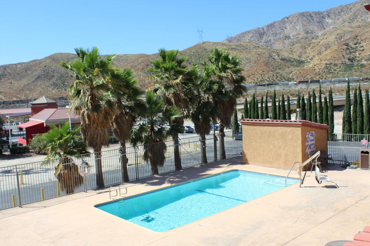 | Cajon Pass Inn