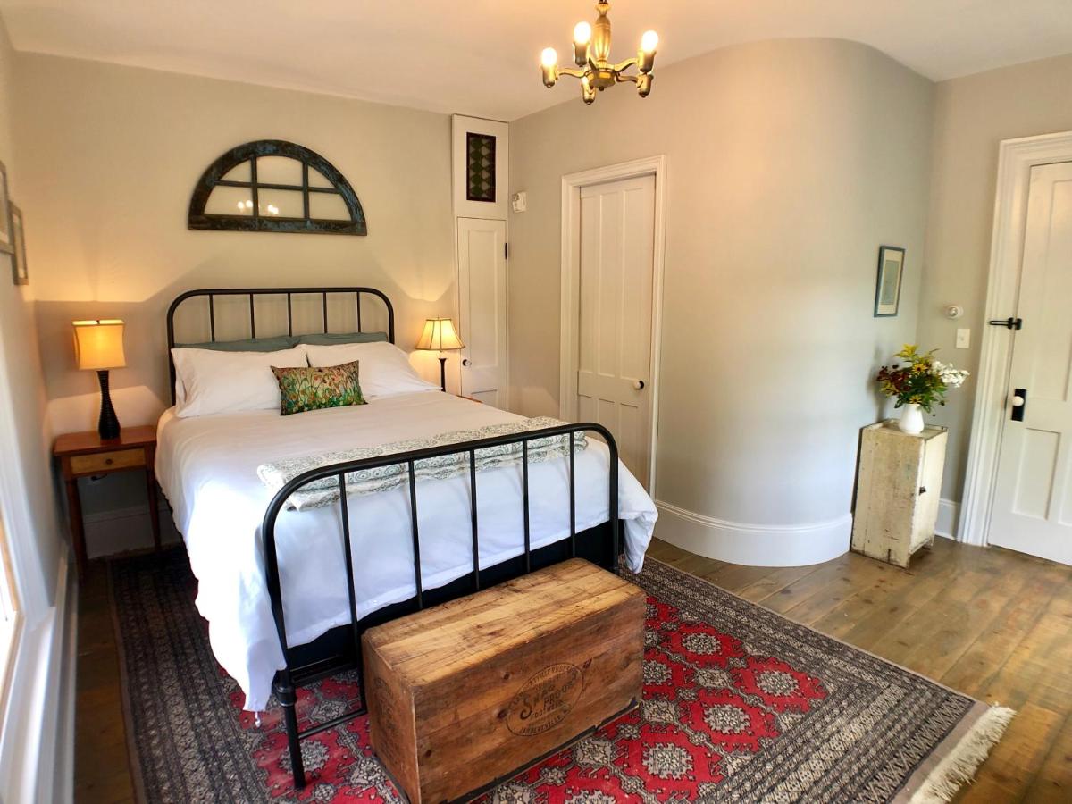| Mill Pond Inn