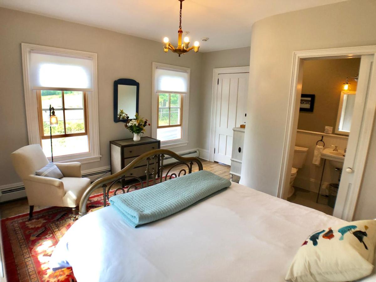 | Mill Pond Inn