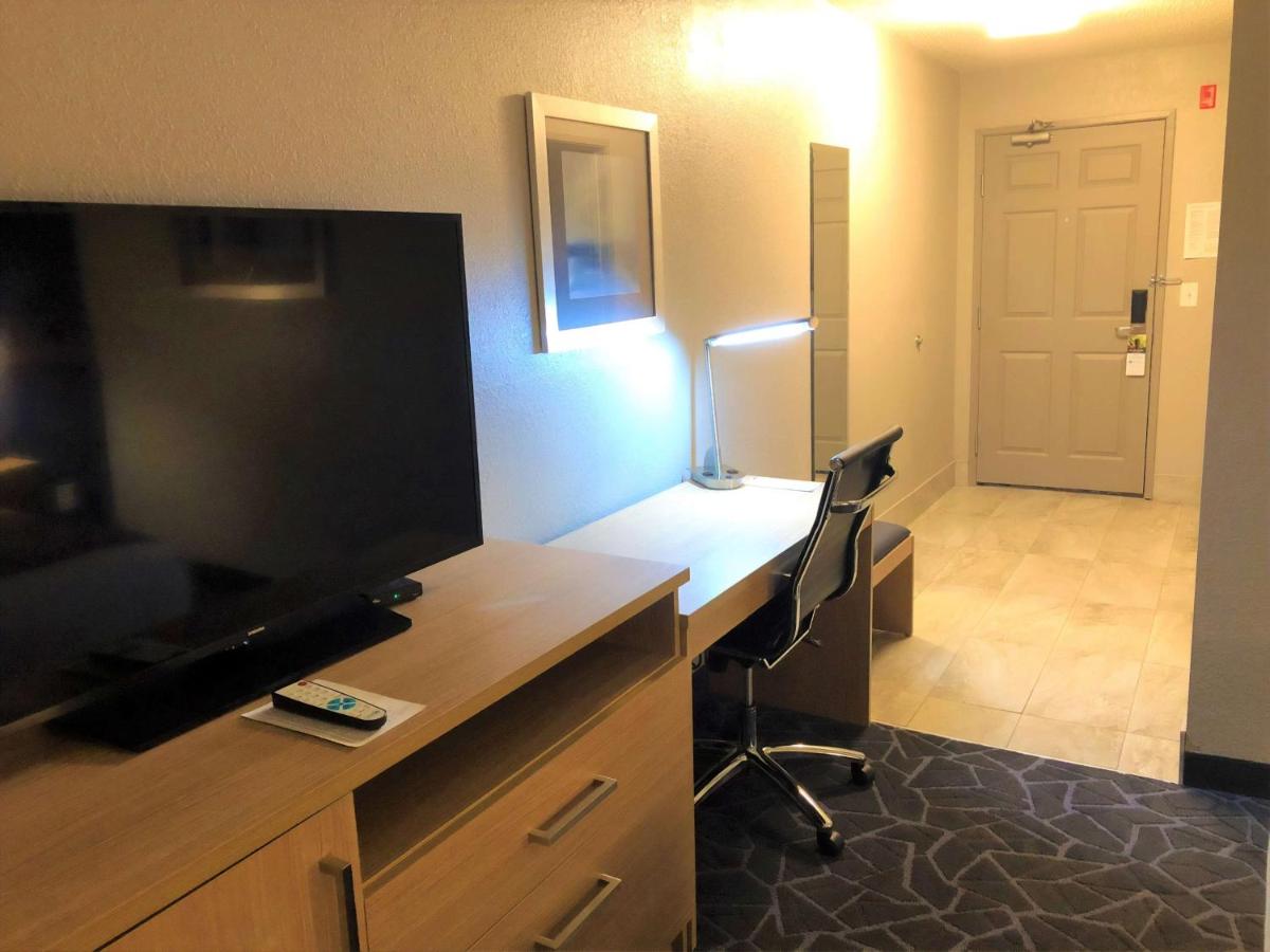 Queen Room with Two Queen Beds at Best Western Eau Claire South