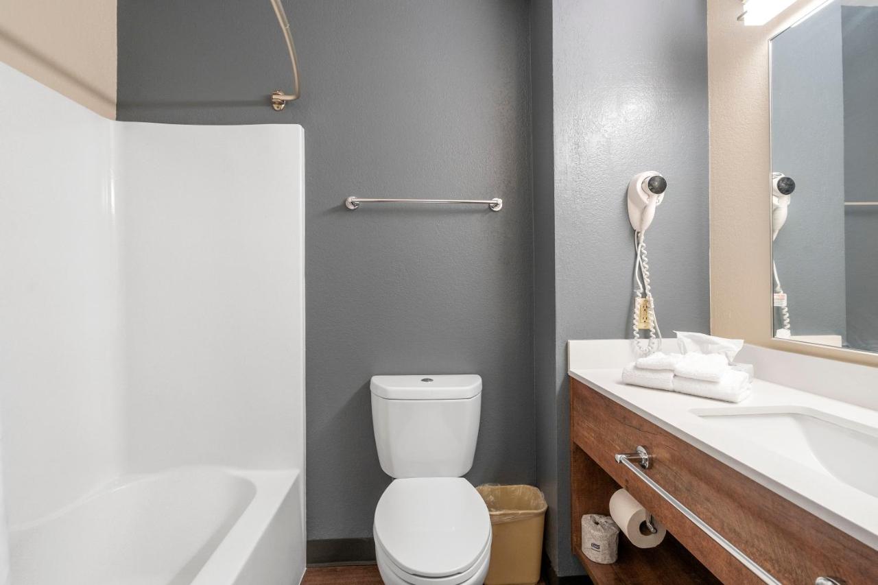 Studio with 1 King Bed - Non-Smoking at Extended Stay America Premier Suites Seattle Bellevue Downtown