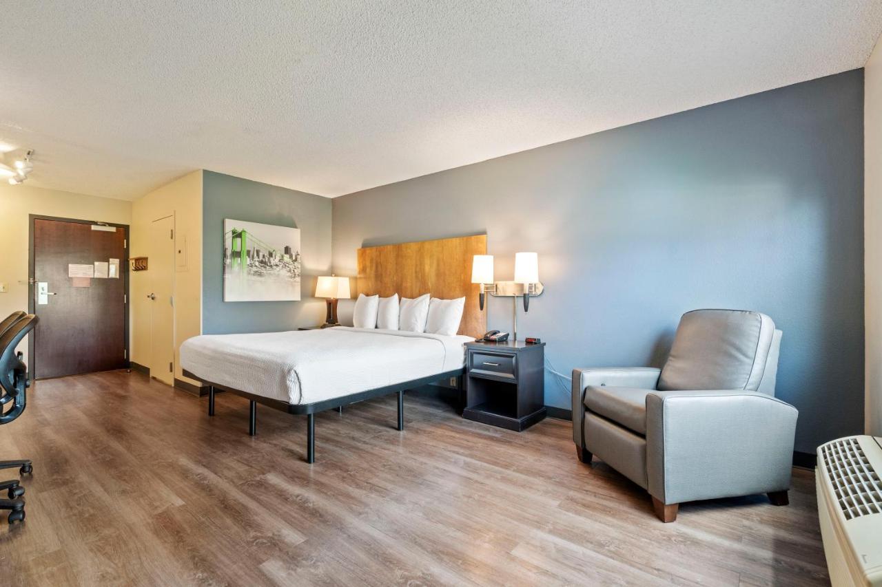 Studio with 1 King Bed - Non-Smoking at Extended Stay America Premier Suites Seattle Bellevue Downtown