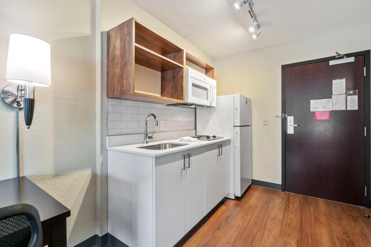 Queen Studio - Non-Smoking at Extended Stay America Premier Suites Seattle Bellevue Downtown