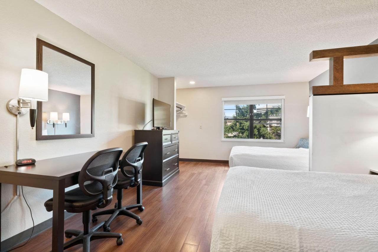 Studio with 2 Double Beds - Non-Smoking at Extended Stay America Premier Suites Seattle Bellevue Downtown
