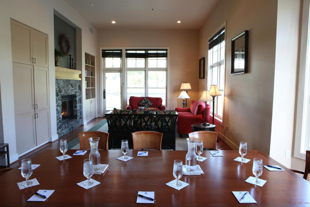 | Resort at Port Ludlow