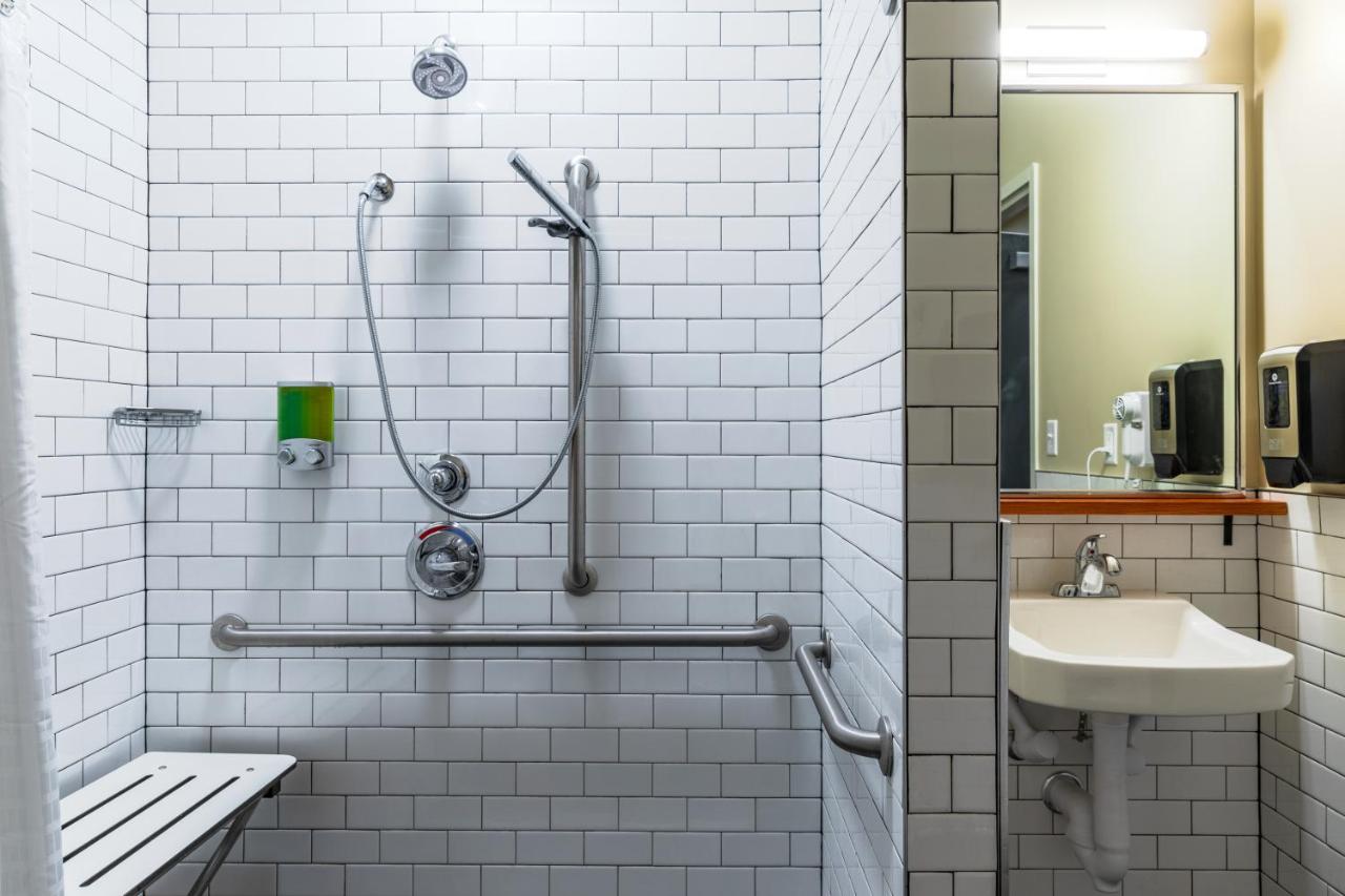 | HI New Orleans Hostel