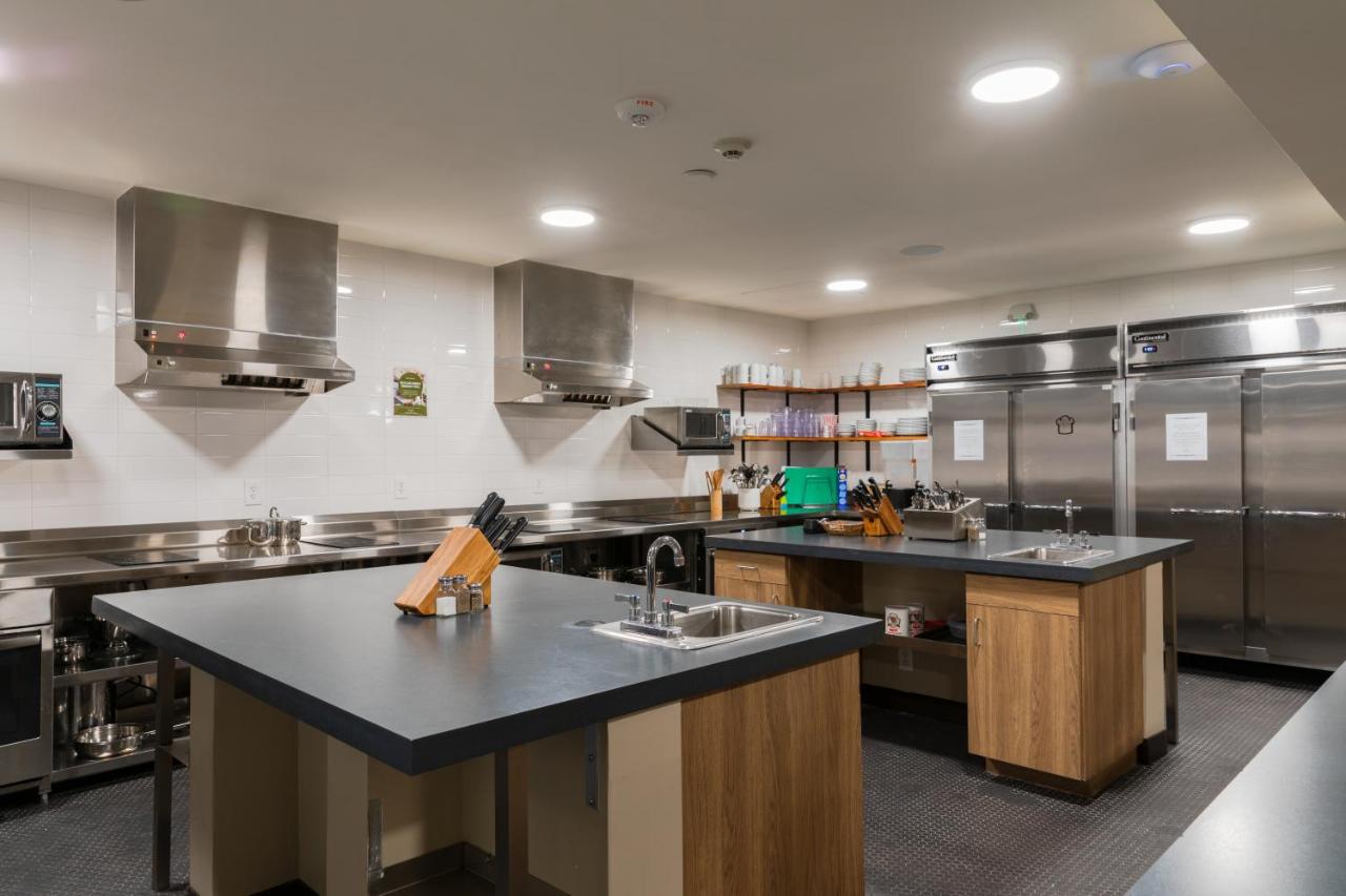  | HI New Orleans Hostel