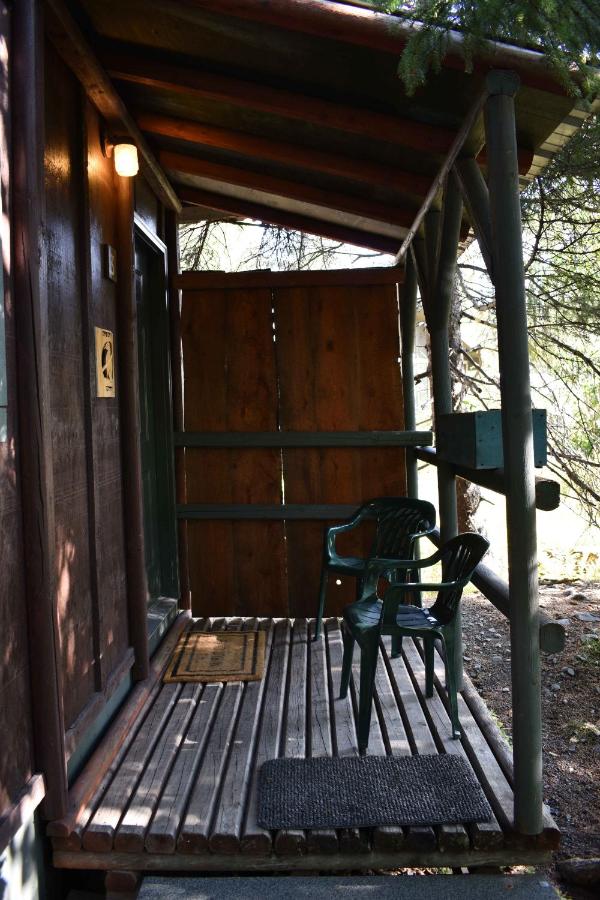| Exit Glacier Lodge
