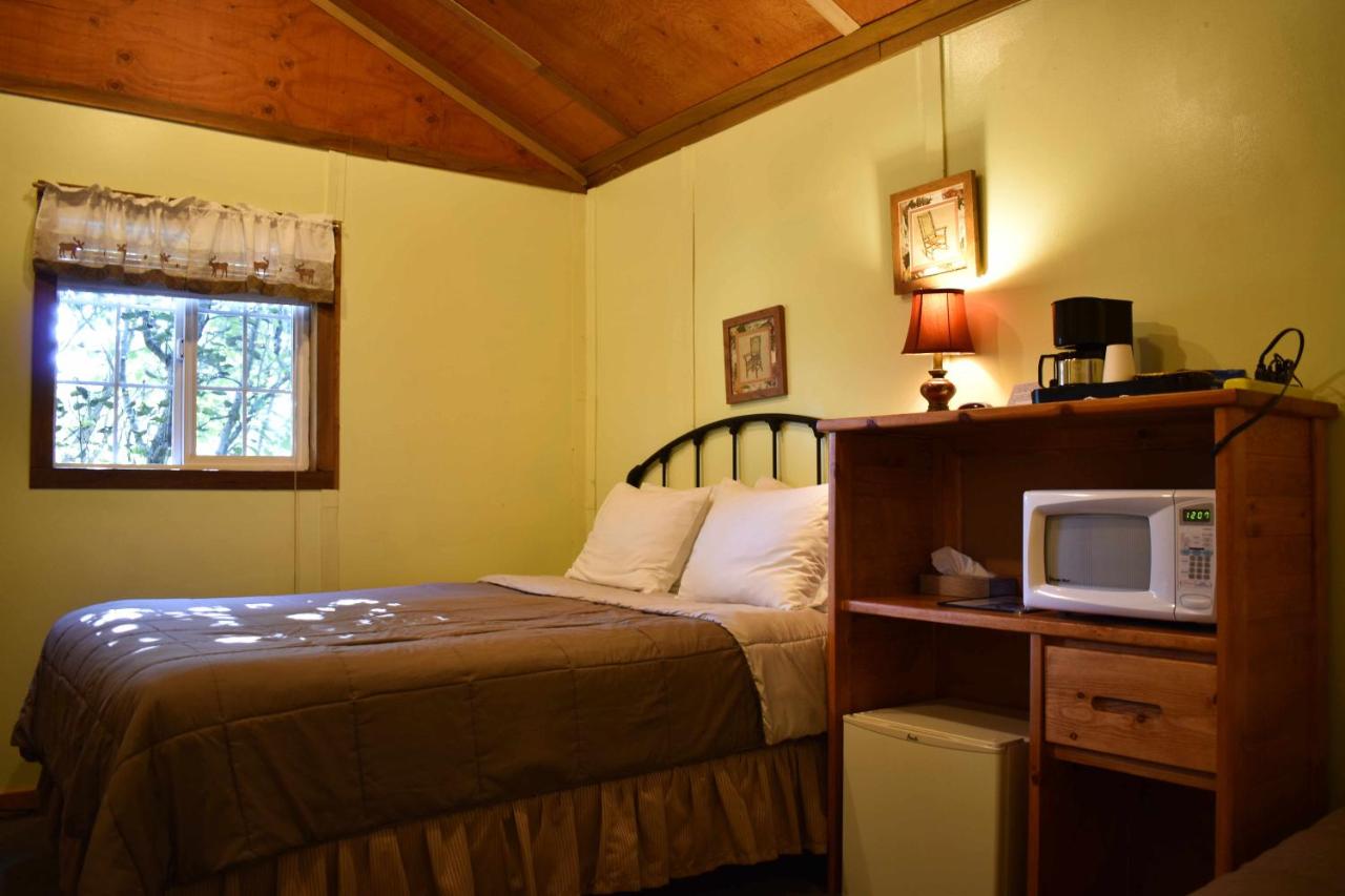 | Exit Glacier Lodge