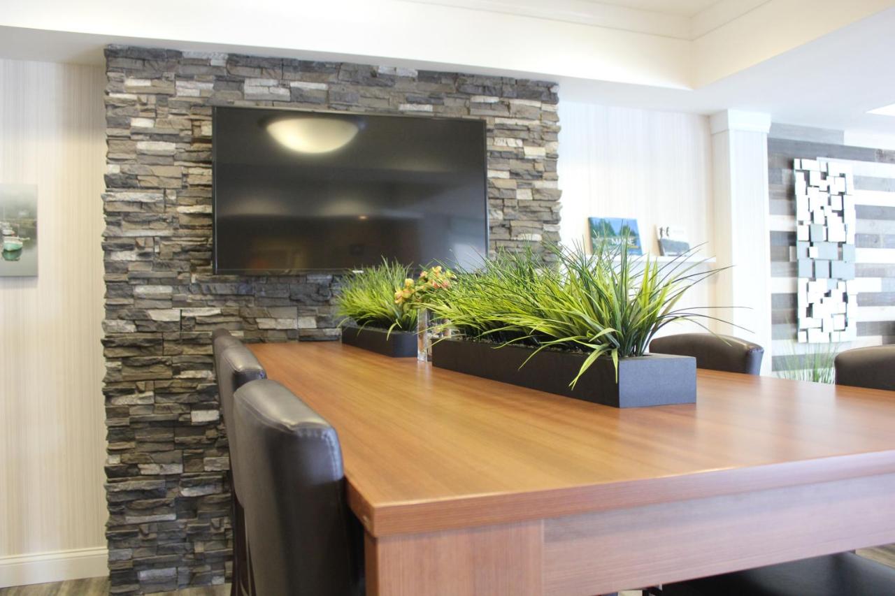 | York Microtel Inn & Suites by Wyndham
