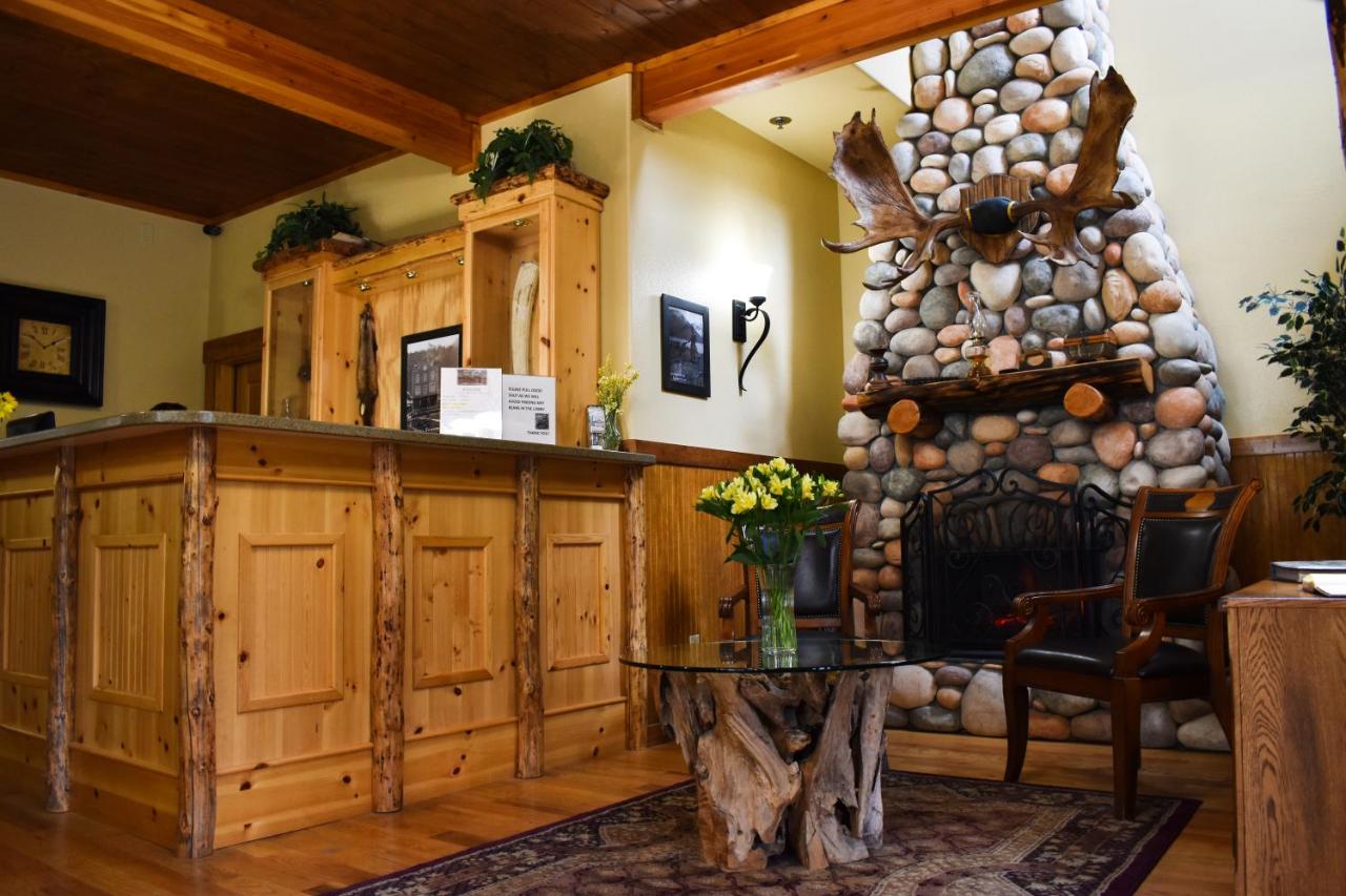 | Exit Glacier Lodge