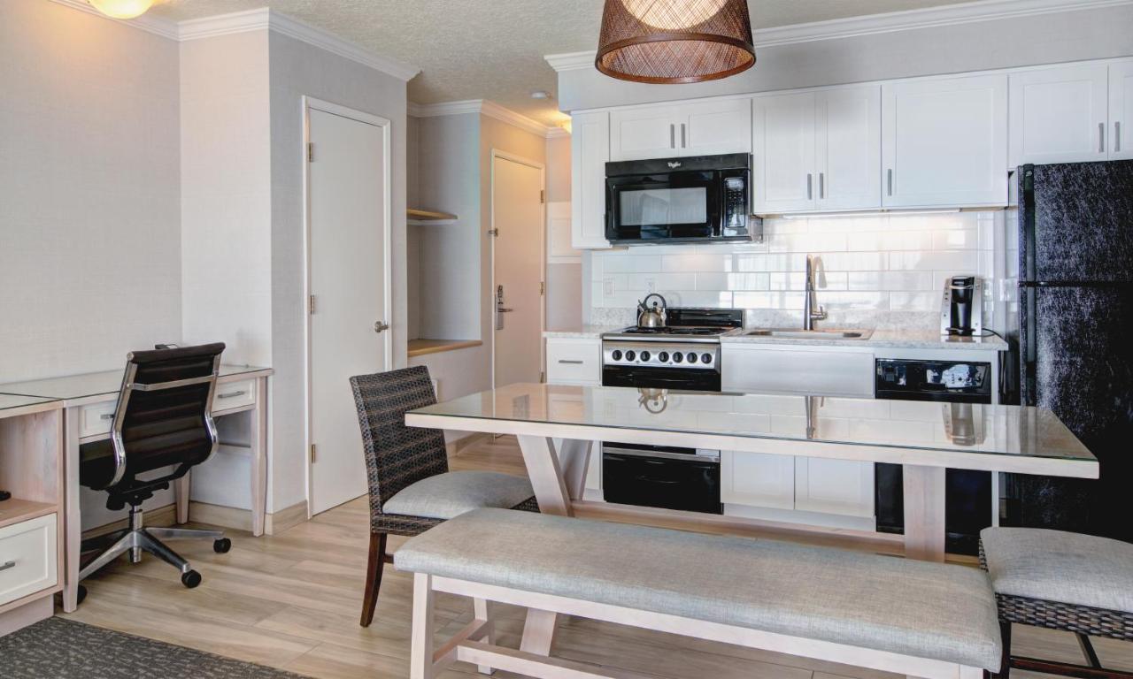| Hallmark Resort in Cannon Beach