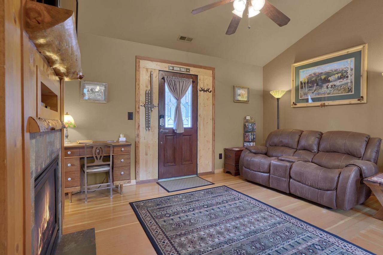 | Rocky Mountain Lodge