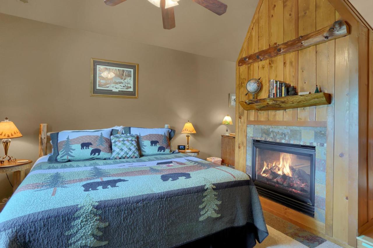| Rocky Mountain Lodge