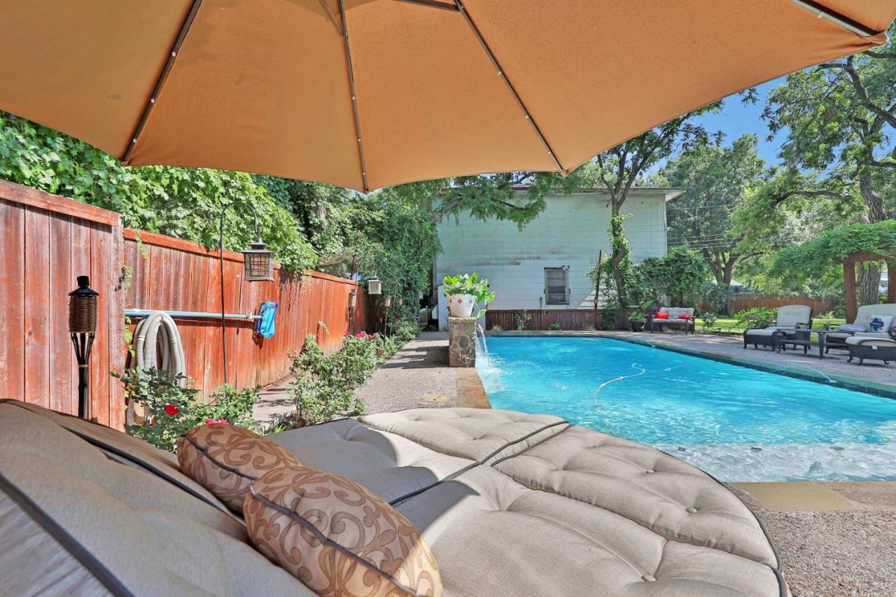  | The Lancaster Manor Bed and Breakfast