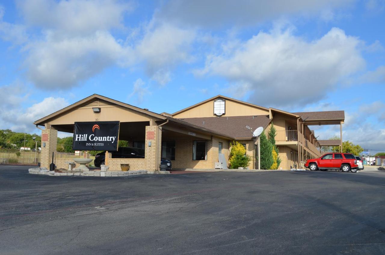 | Hill Country Inn and Suite