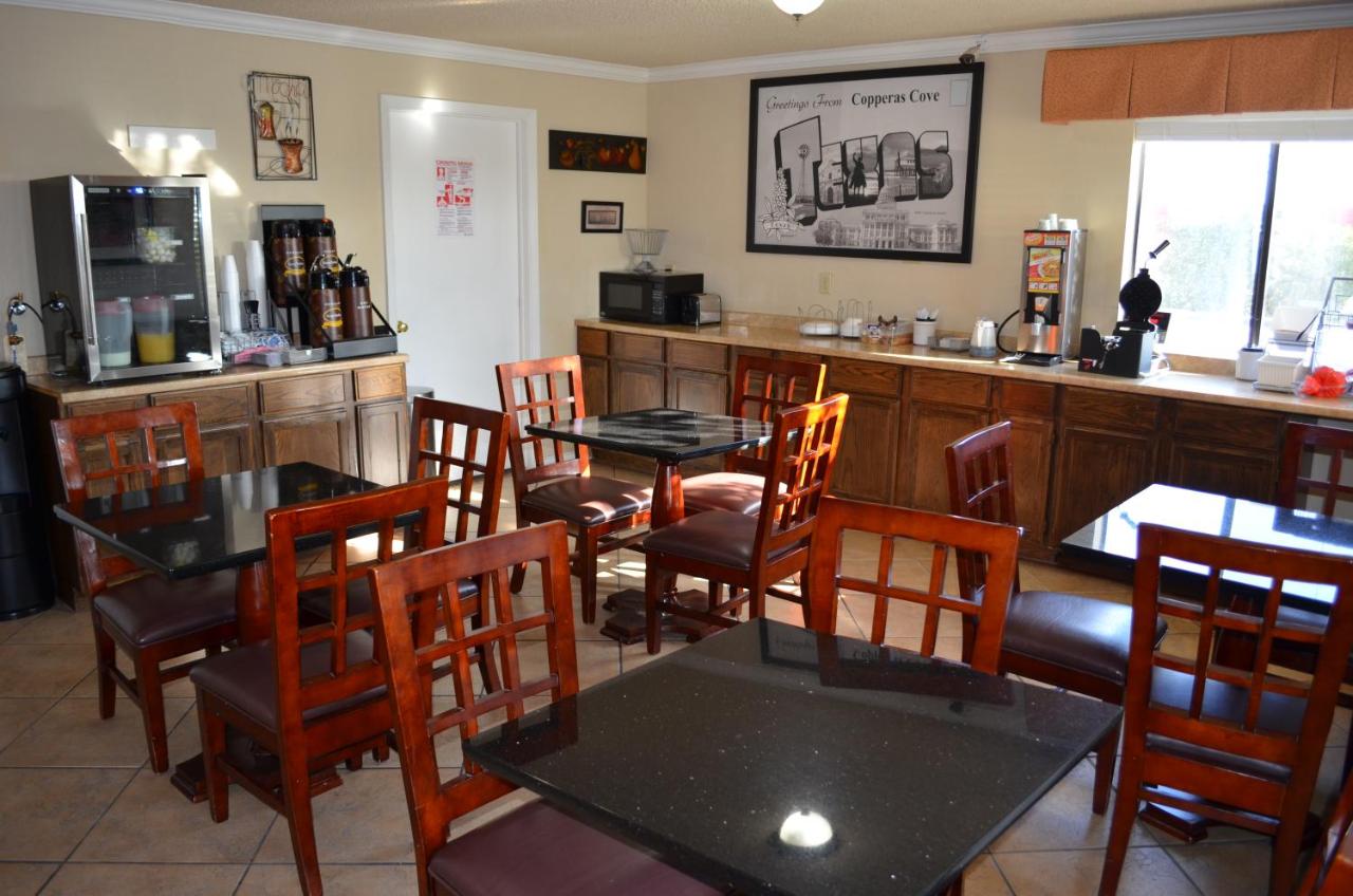 | Hill Country Inn and Suite