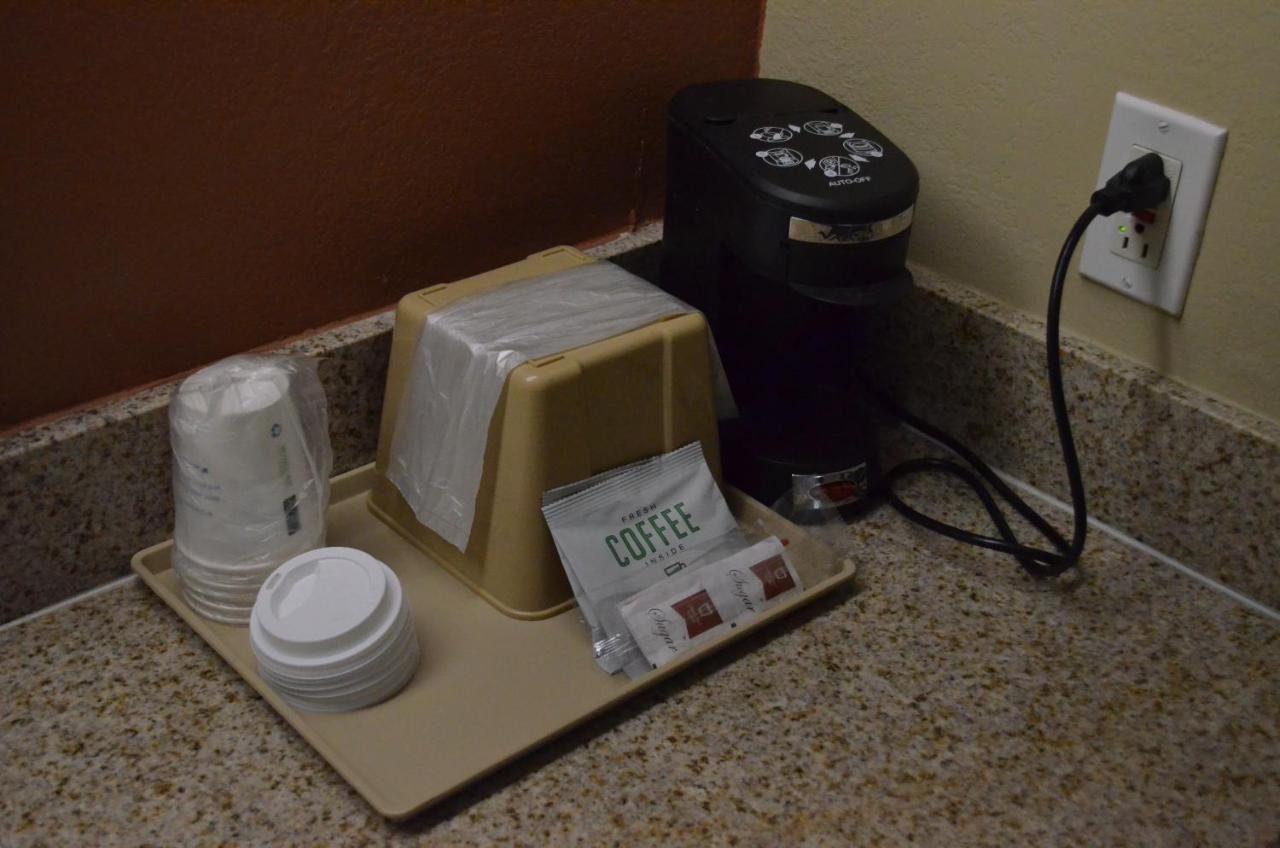 | Hill Country Inn and Suite
