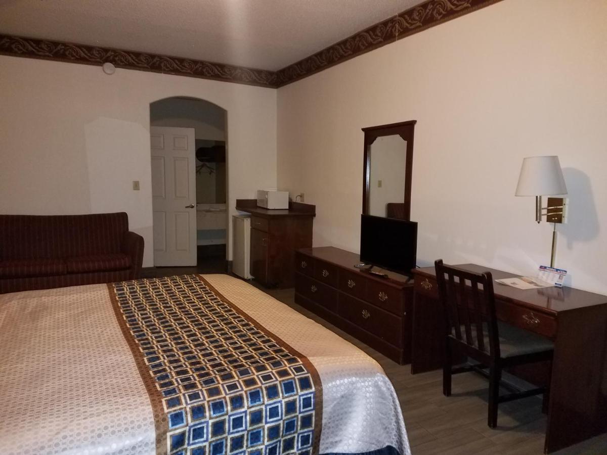 | Texas Inn Downtown McAllen