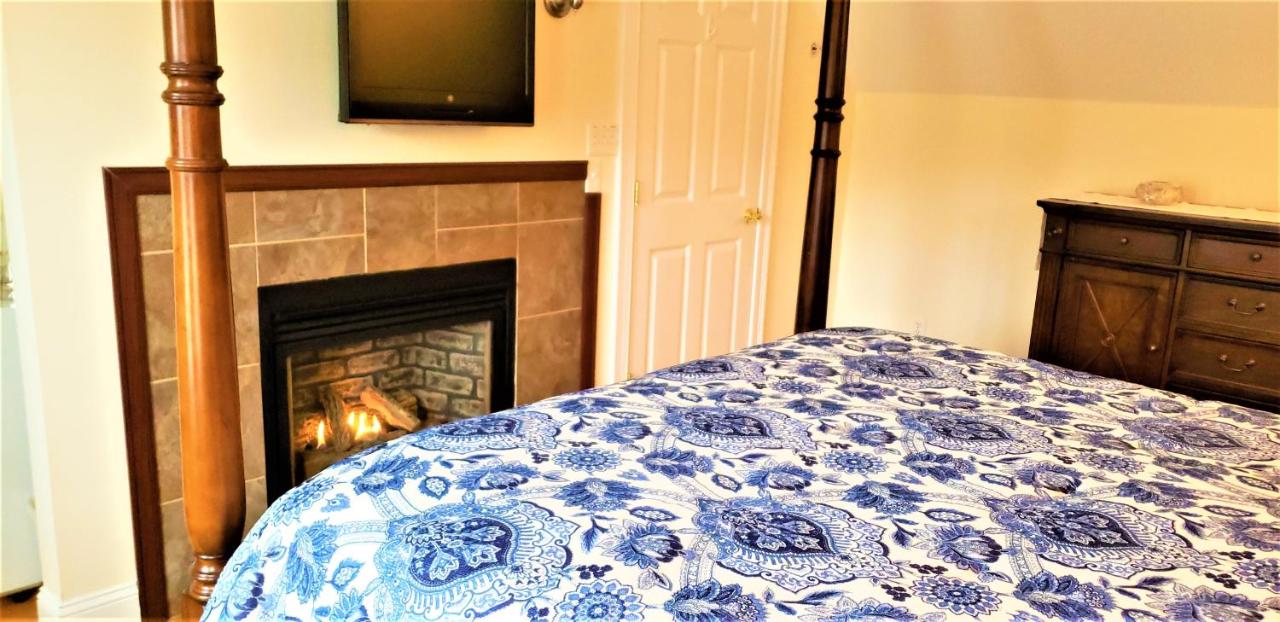 | Elmere House Bed & Breakfast