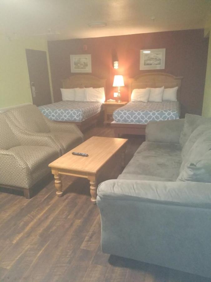 | Econo Inn
