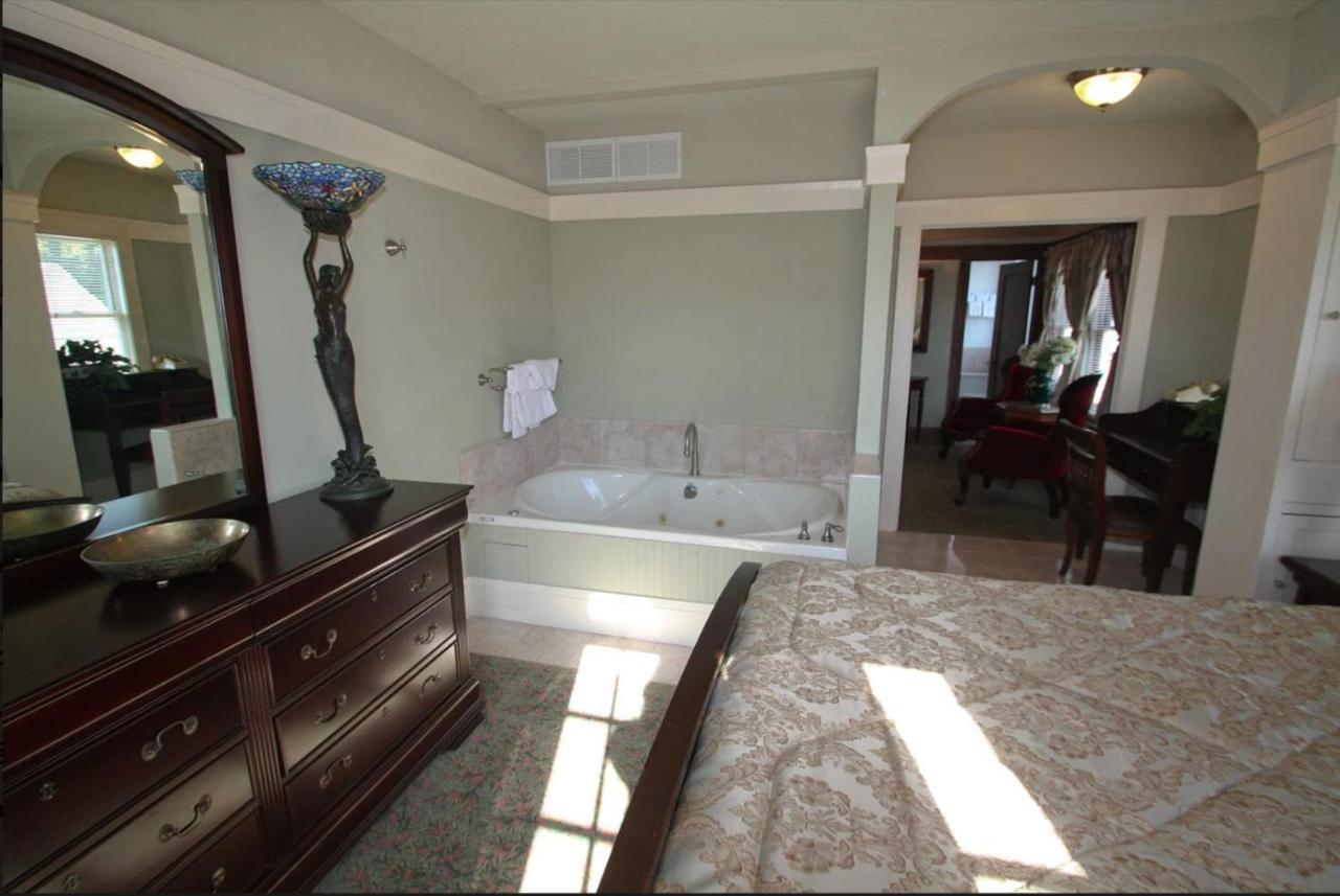  | Shorelight Inn
