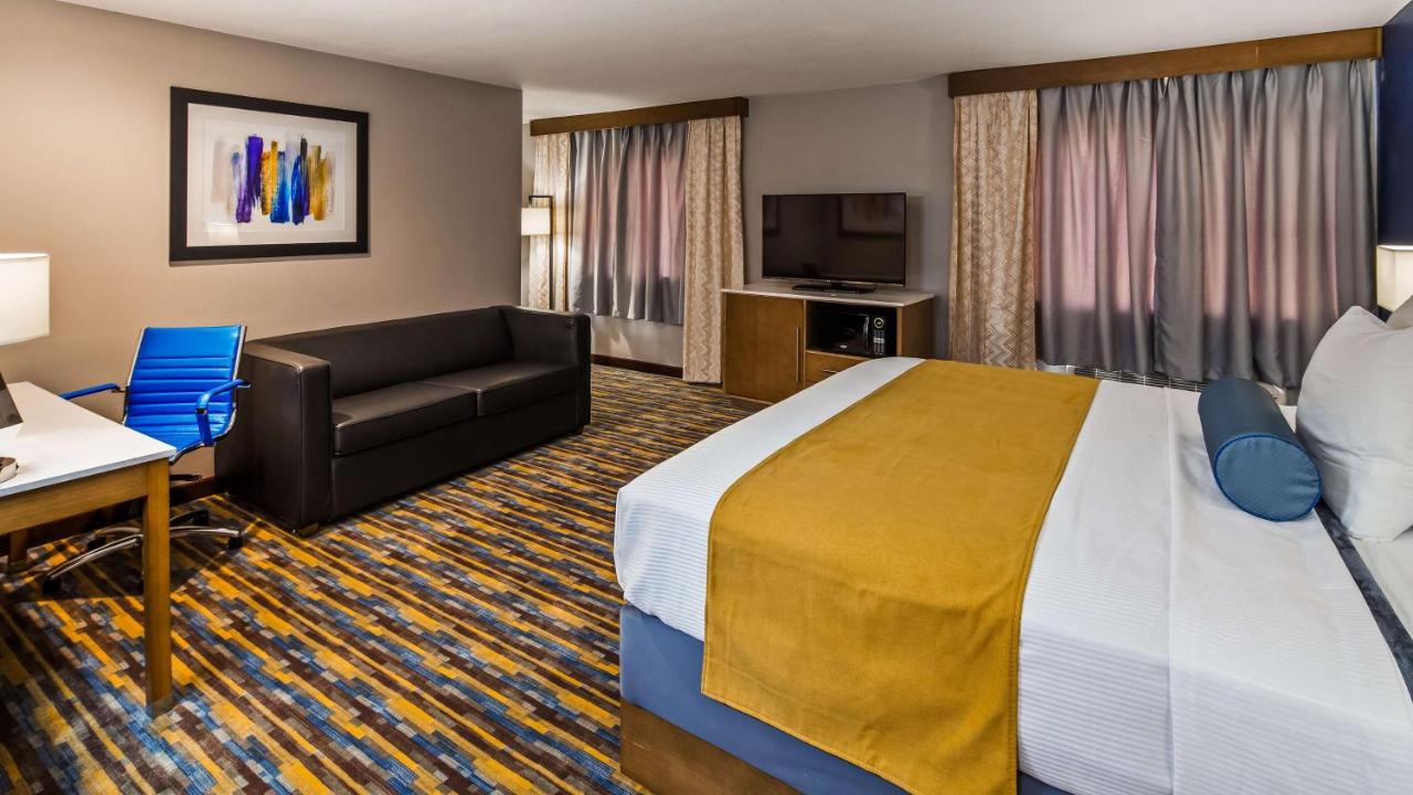 King Suite with Sofa Bed at Best Western DeWitt