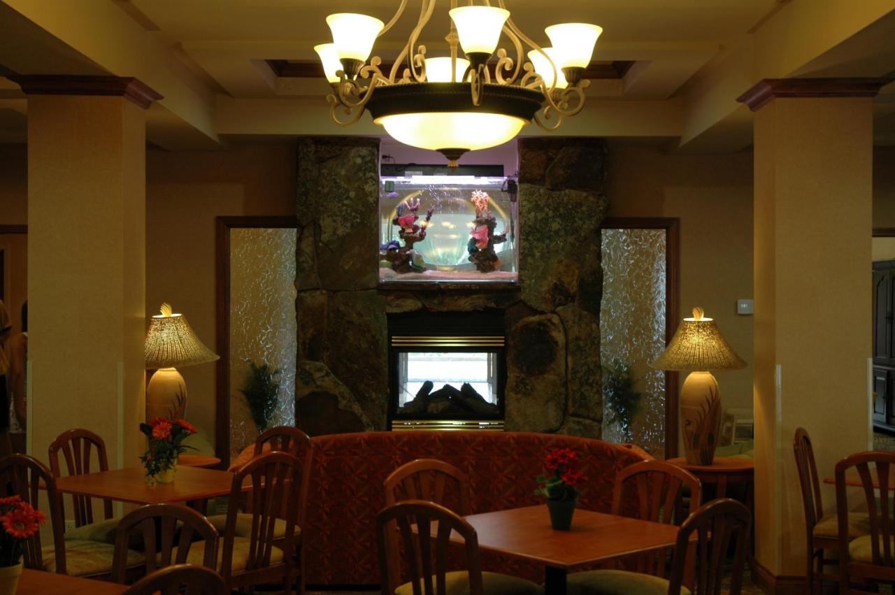  | Triple Play Resort Hotel & Suites