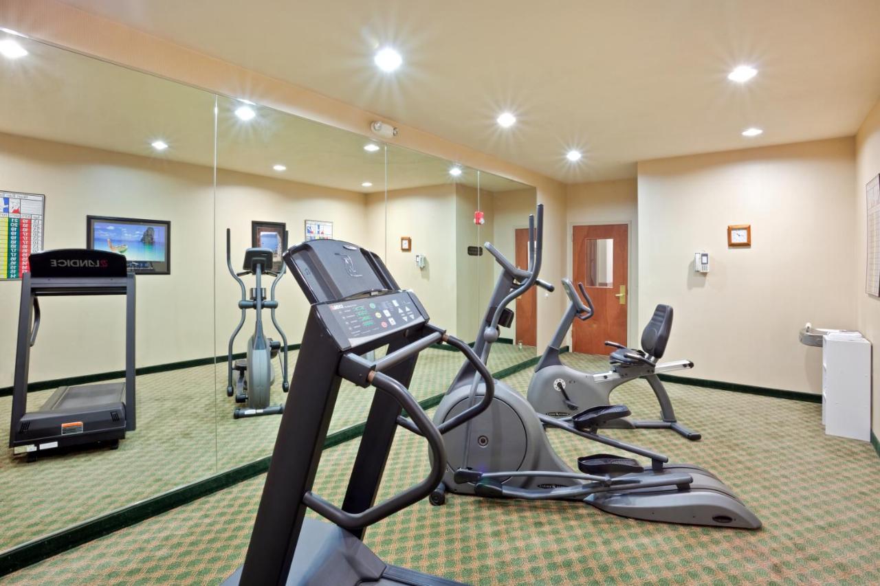  | Triple Play Resort Hotel & Suites