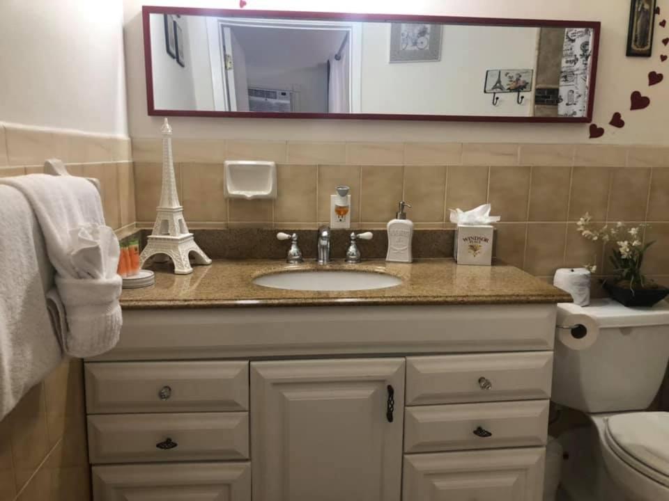 Queen Studio at Old Town Suites