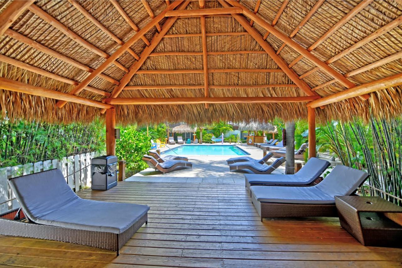  | Siesta Key Palms Resort