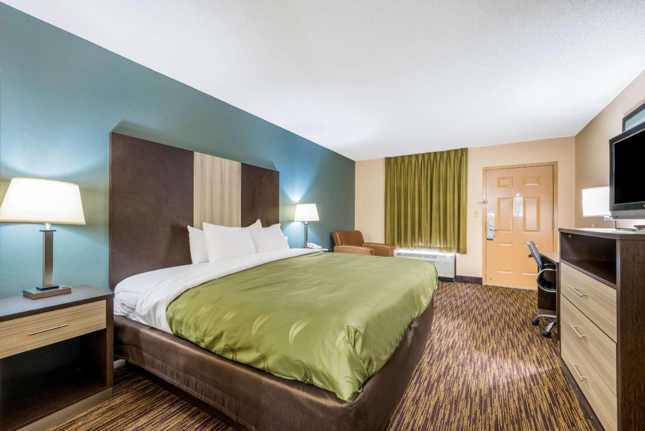 King Room - Ground Floor- Non-Smoking at Quality Inn Cullman I-65 Exit 310