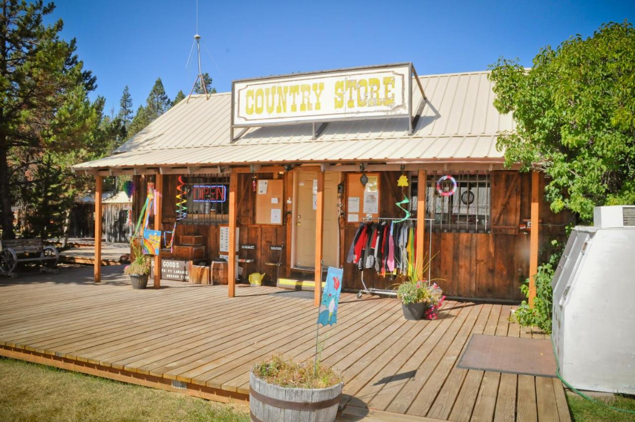 | Bend-Sunriver Camping Resort Two-Bedroom Cabin 7