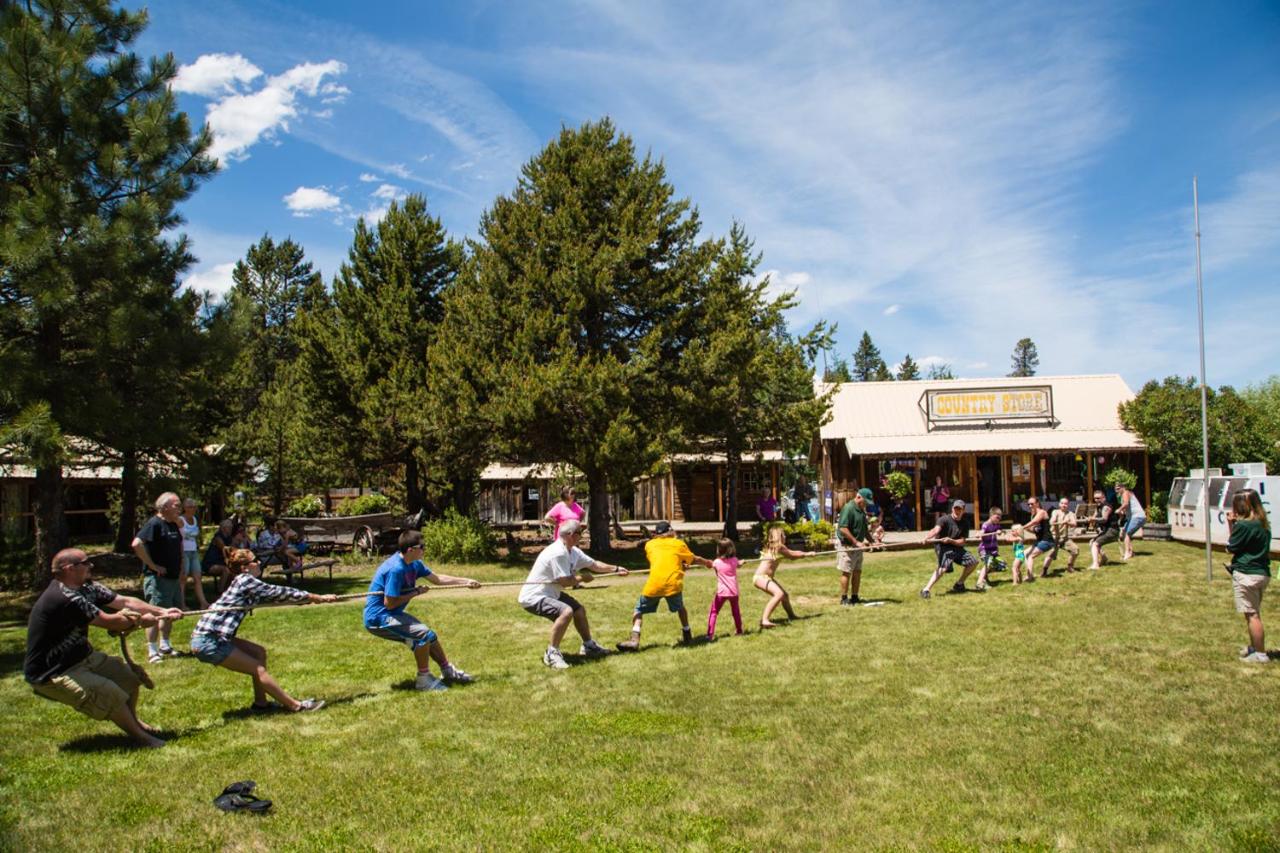  | Bend-Sunriver Camping Resort Two-Bedroom Cabin 7