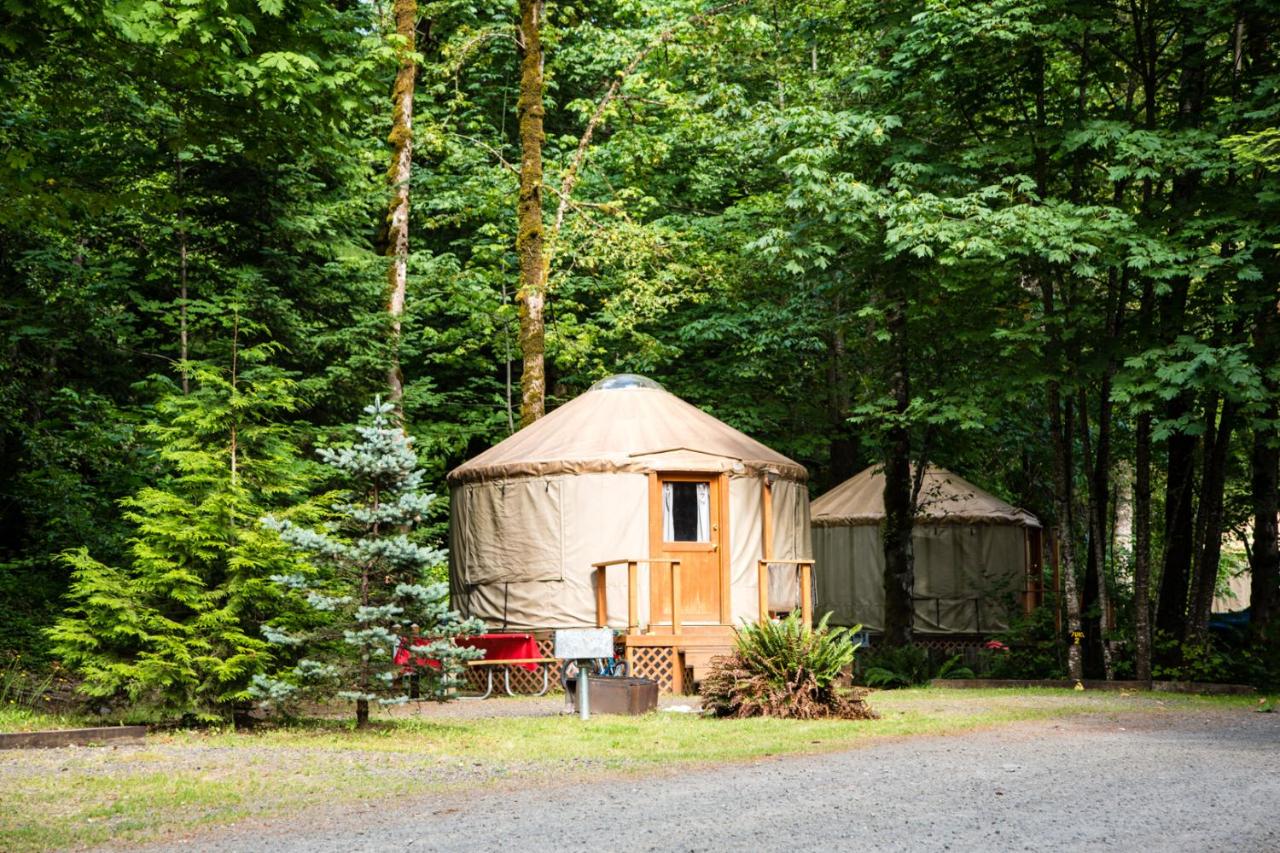 | Mount Hood Village Premium Yurt 4