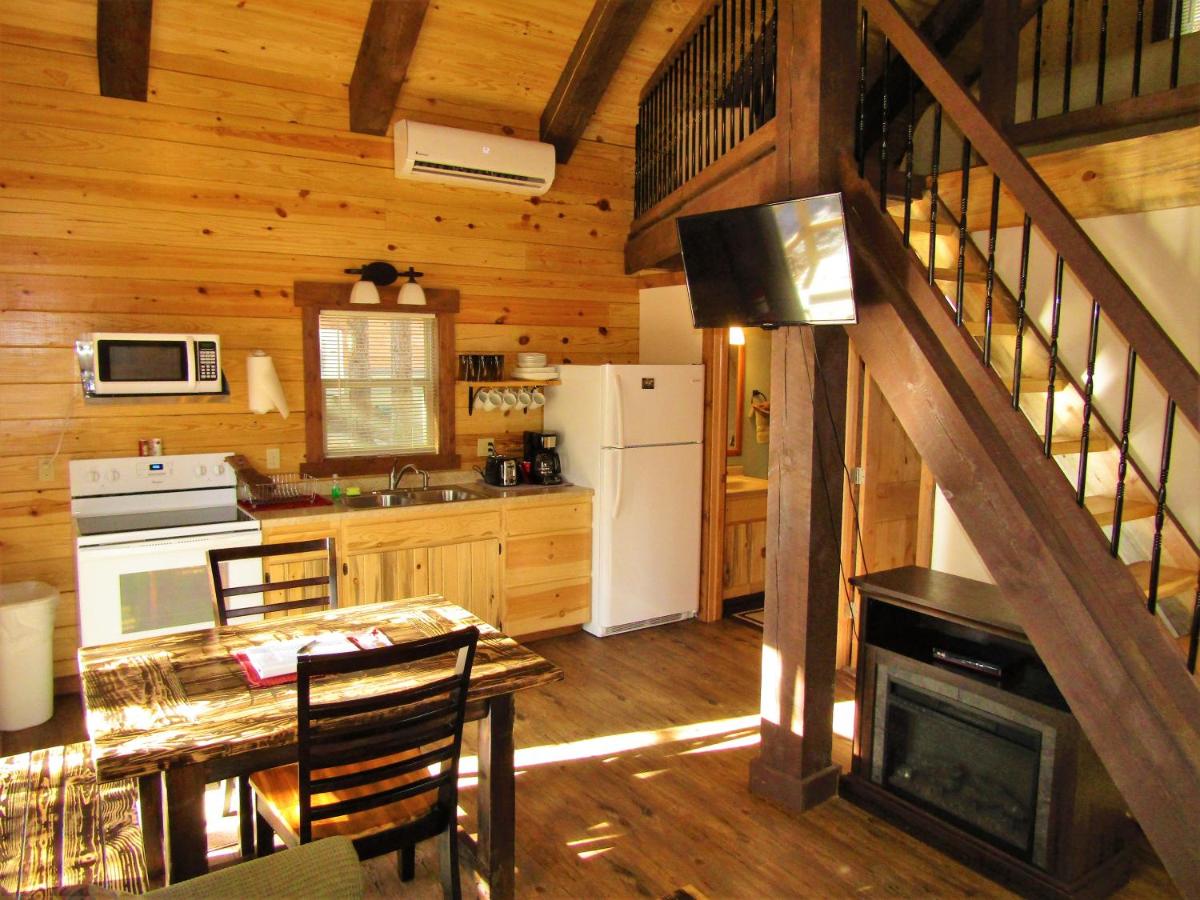 | Freedom Ridge Cabins