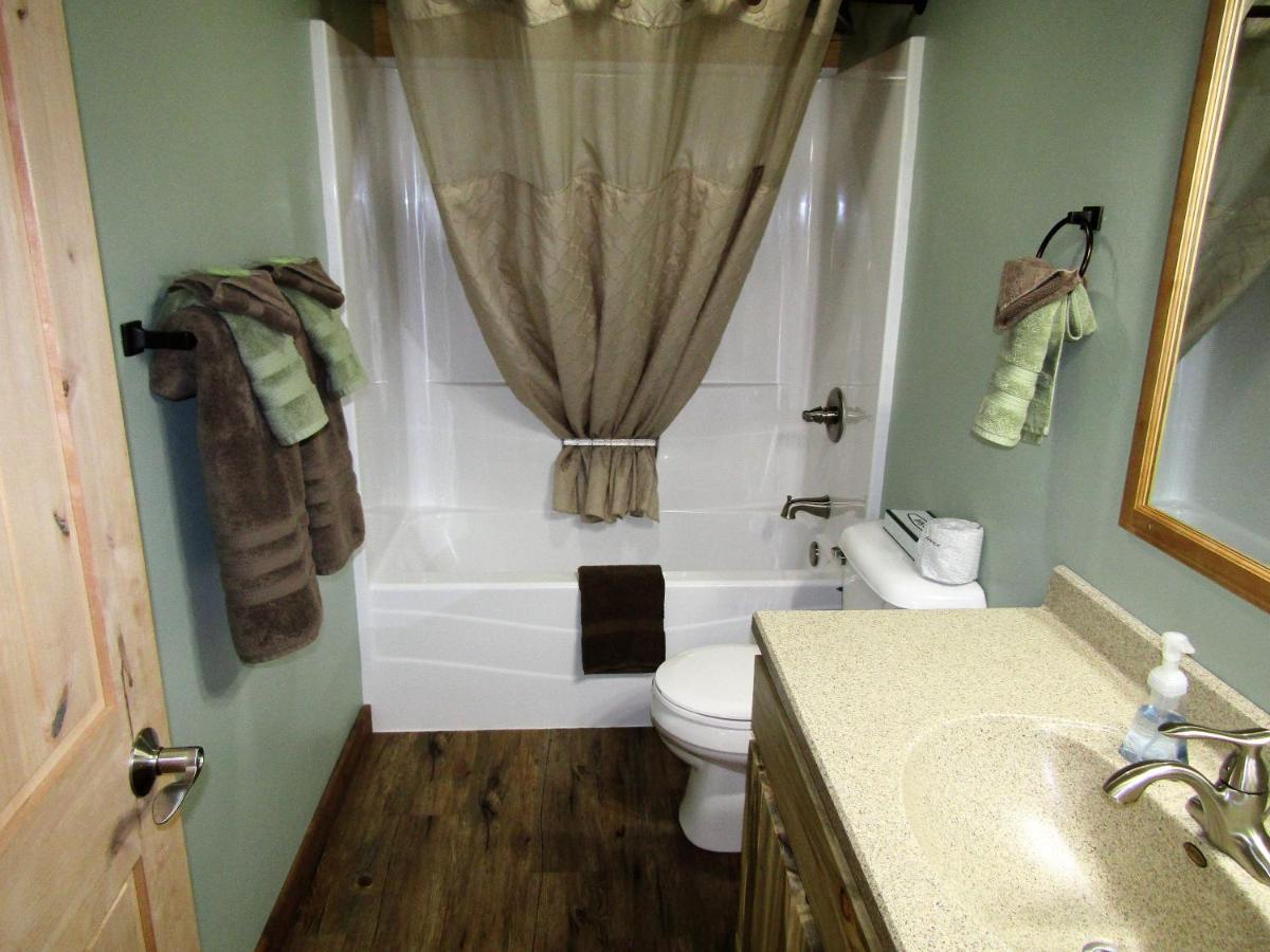 | Freedom Ridge Cabins