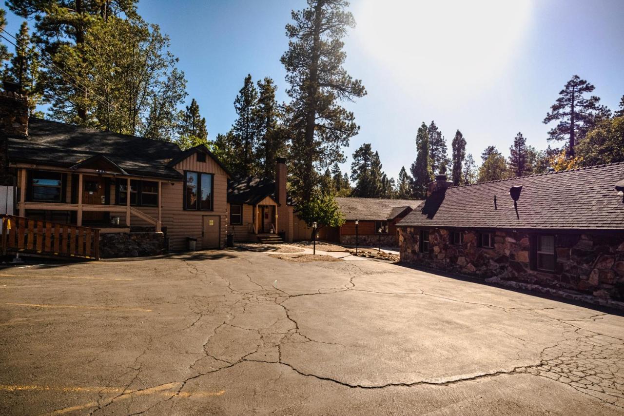 | Embers Lodge & Cabins