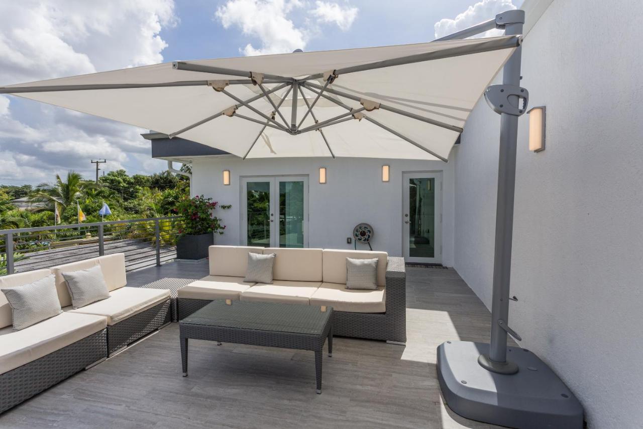 | CASA HERMÈS Wilton Manor - Gay Guesthouse