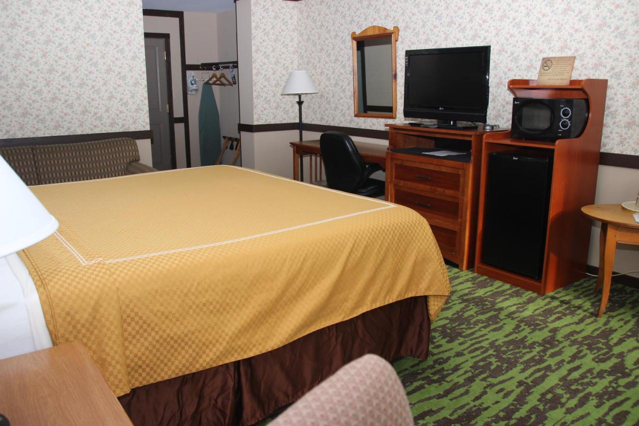 | Spring House Inn