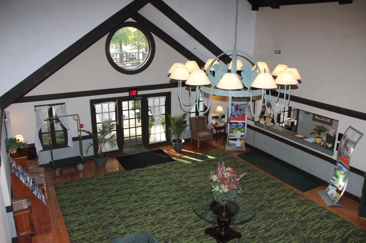 | Spring House Inn