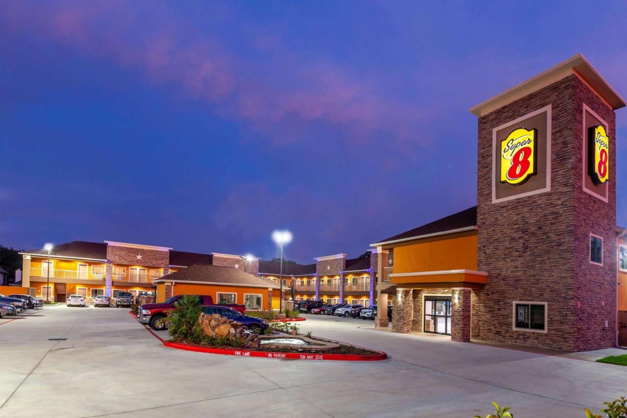 | Super 8 by Wyndham Houston Northwest Cypress