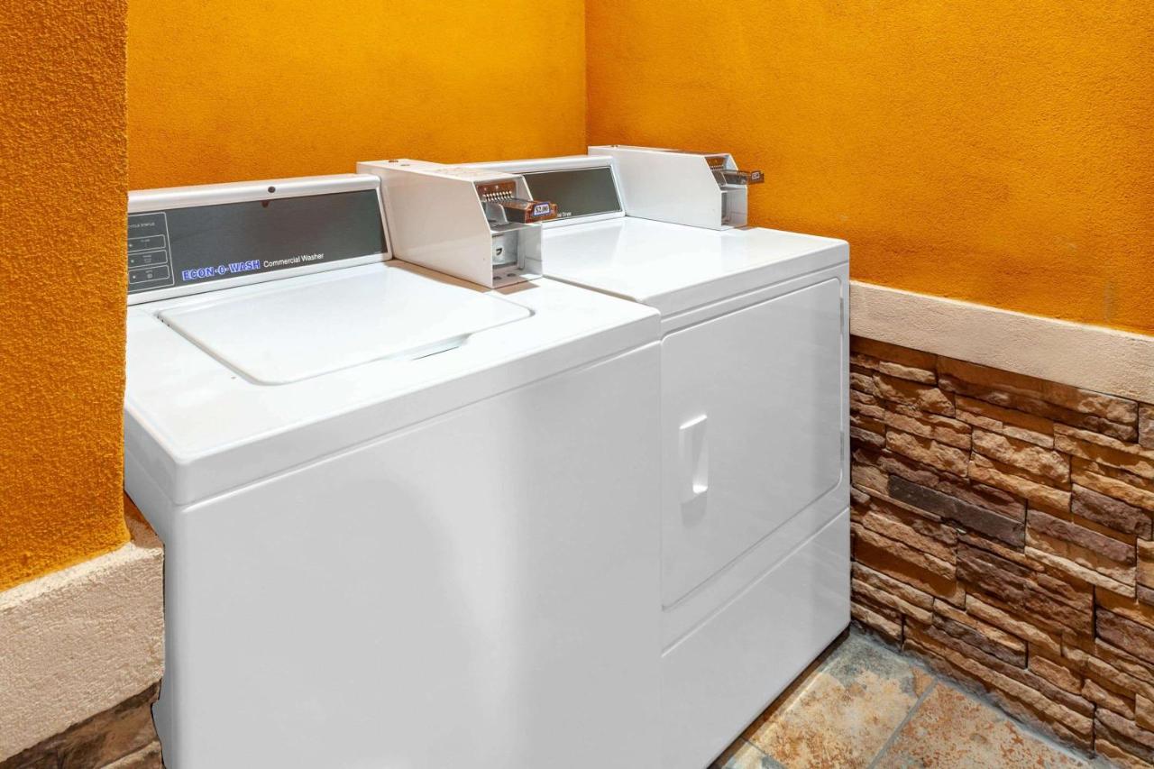 | Super 8 by Wyndham Houston Northwest Cypress