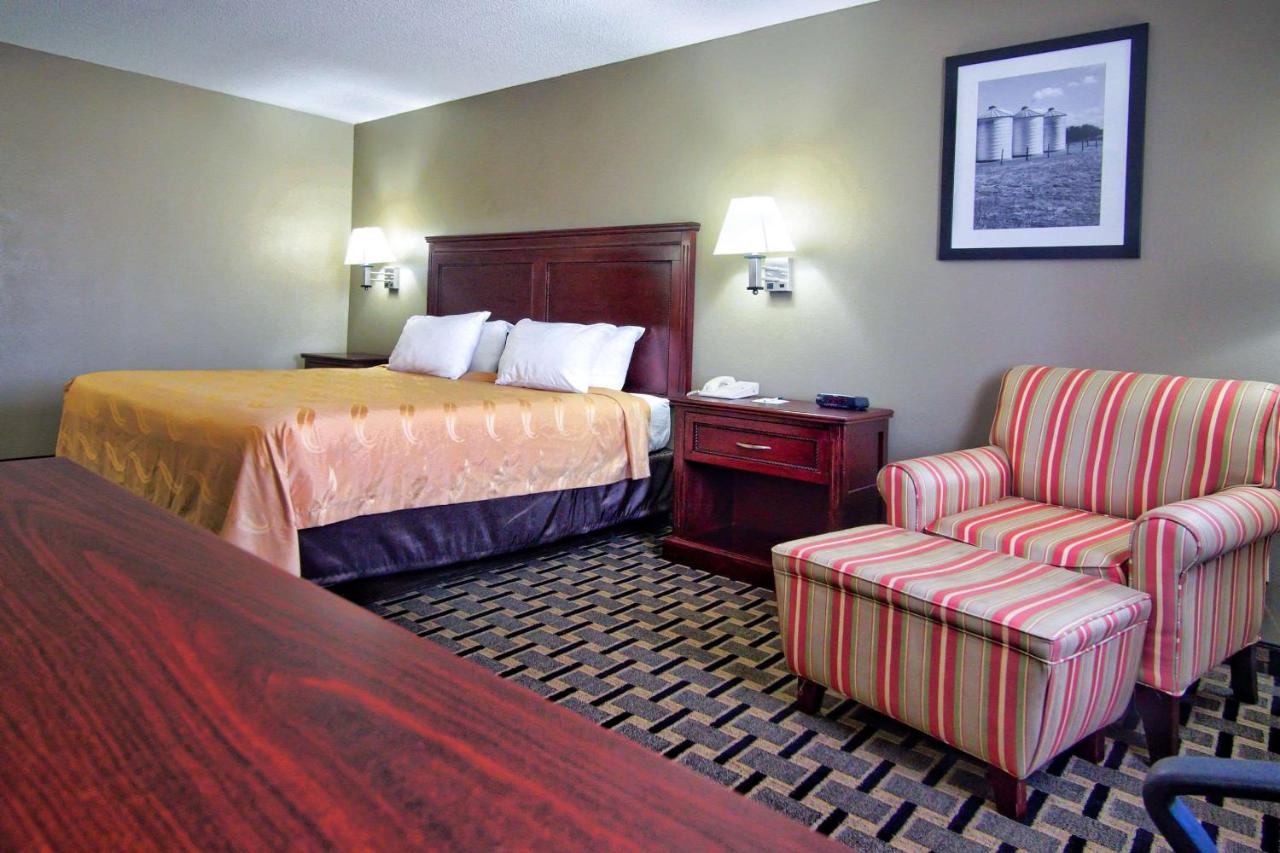 King Room - Non-Smoking at Quality Inn Moore - Oklahoma City