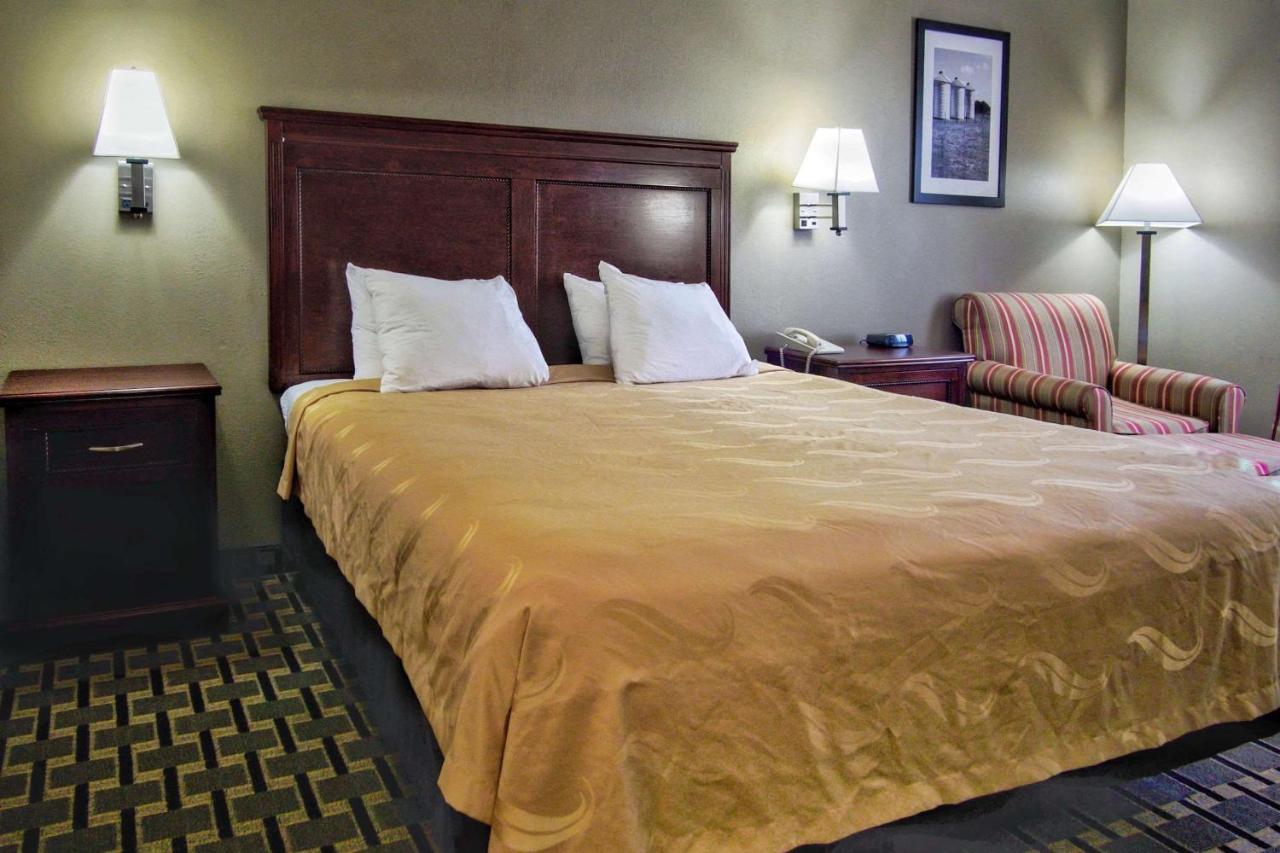 King Room - Non-Smoking at Quality Inn Moore - Oklahoma City