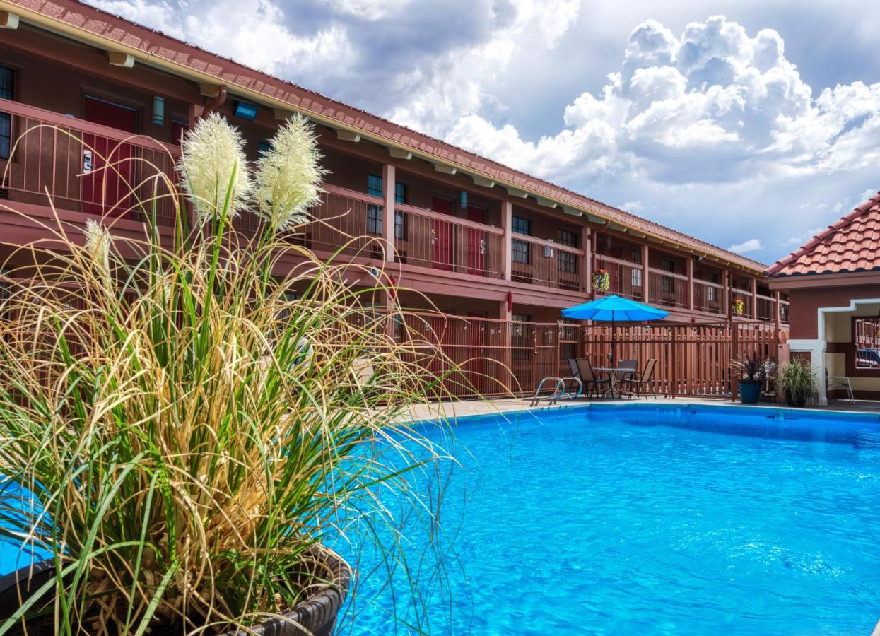 | San Mateo Inn