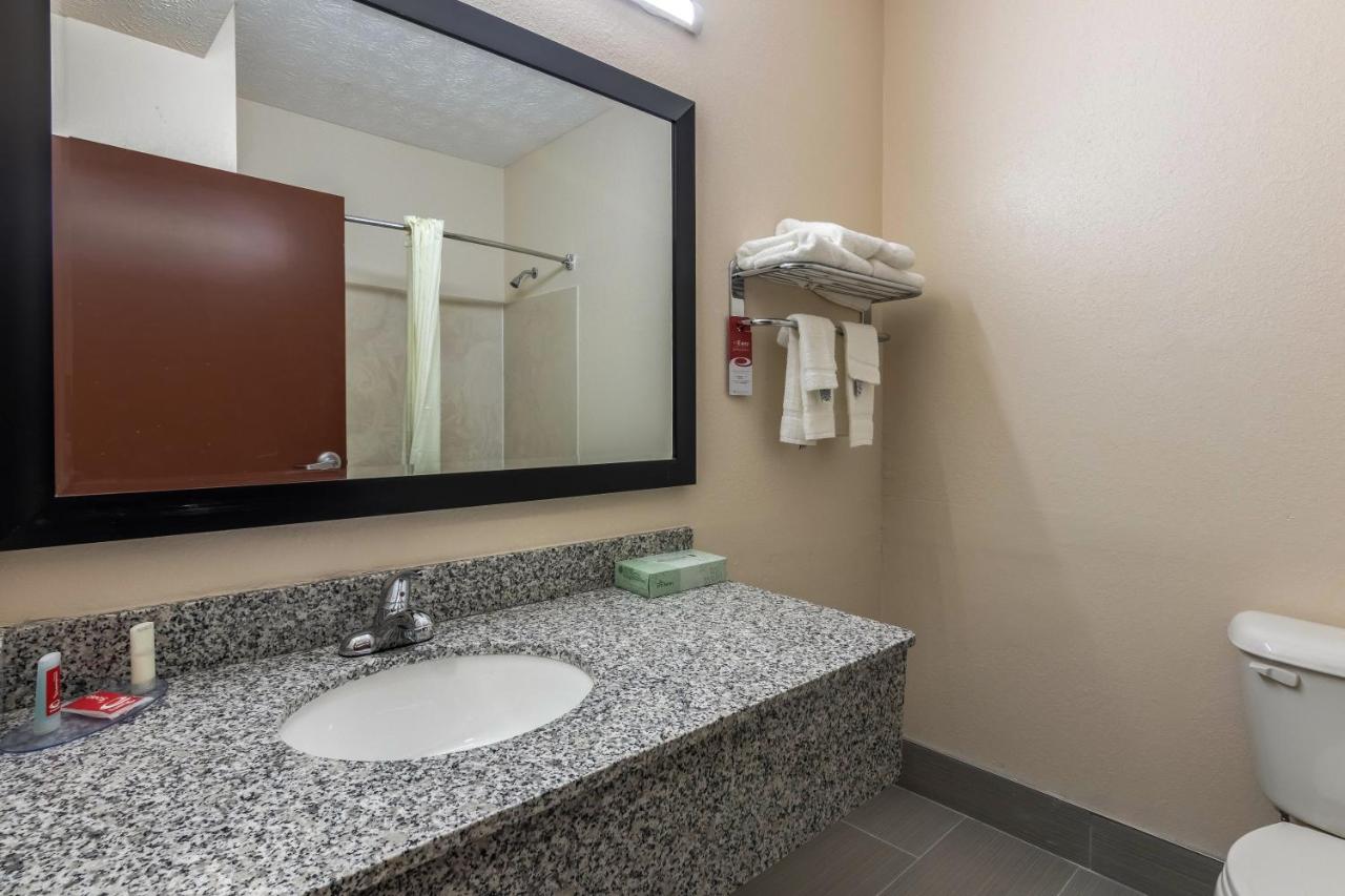 Double Room with Two Double Beds - Mobility Accessible/Non-Smoking at Americas Best Value Inn Opelika
