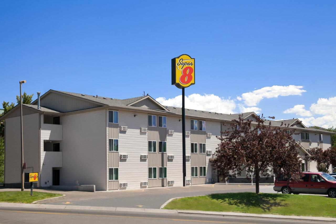 | Super 8 by Wyndham Pocatello